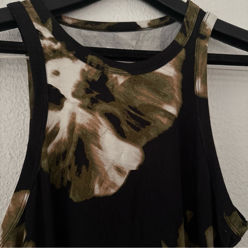 DKNYC Black and Gray Sleeveless Tank Top